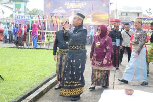 Irwan Bachri Syam dan Puspawati Husler Hadiri Pengukuhan Mincara Malili di Istana Kedatuan