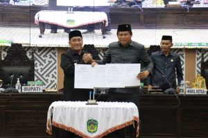 DPRD Luwu Timur Simak Pendapat Akhir Bupati Soal Ranperda Pertanggungjawaban APBD 2024