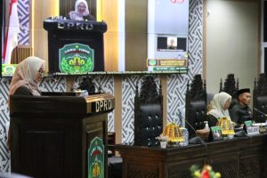 Wabup Puspawati Sampaikan Jawaban Bupati Soal Pandangan Fraksi DPRD Luwu Timur Ranperda Perubahan APBD 2025