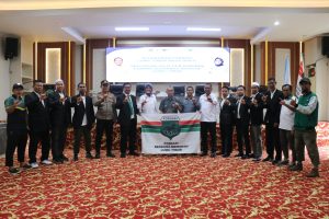 Sekda Luwu Timur Saksikan Ketua PORDASI Dilantik dan Lepas Atlet Akuatik Pra Porprov