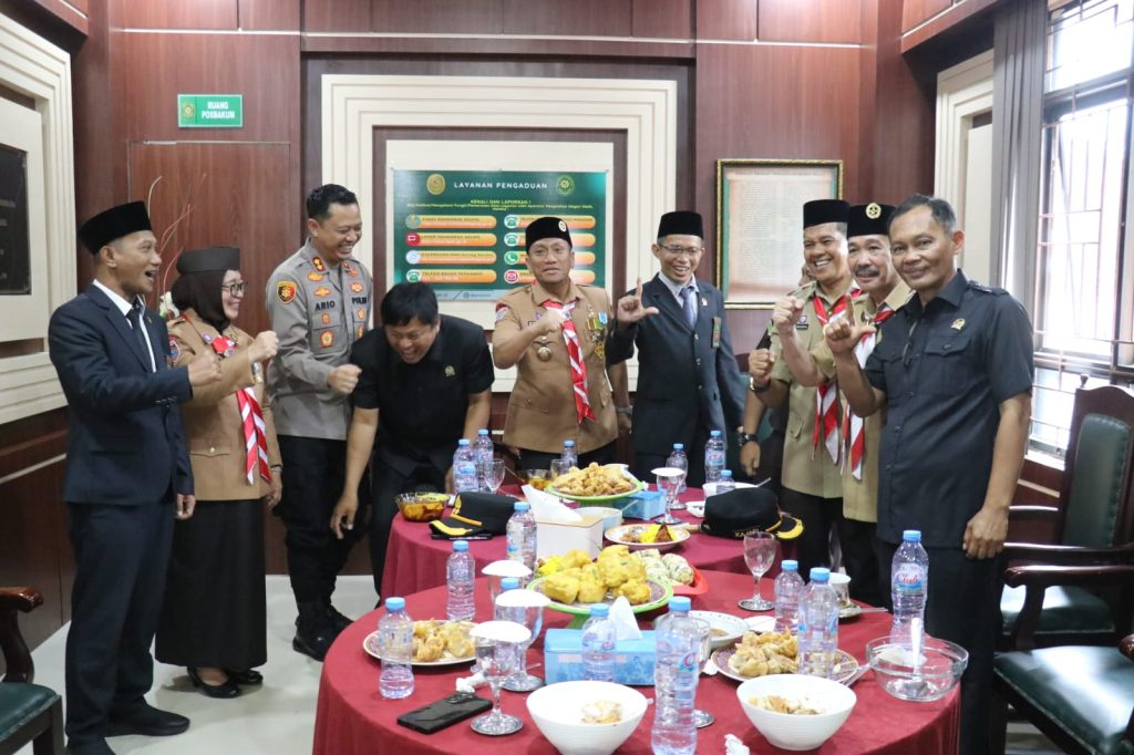 Bupati dan Wakil Bupati Luwu Timur Rayakan HUT MA ke-80 Bersama PN Malili