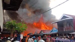 BREAKING NEWS: Kebakaran Rumah Terjadi di Area Dermaga Sorowako