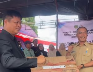 Keluarga Besar DPRD Luwu Timur Salurkan Bantuan untuk Korban Kebakaran di Sorowako