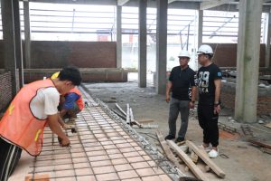 ‎Tidak Mau Asal Jadi, Bupati Luwu Timur Cek Progres Pasar Tomoni