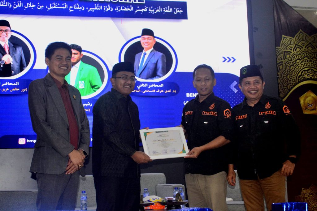 Anggota DPRD Luwu Timur Nurchalis Aziz Ajak Generasi Muda Belajar Bahasa Arab di Pesiar VIII UIN Palopo