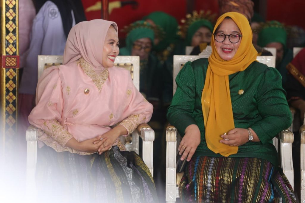 Wabup Luwu Timur Ikuti Tudang Ade’ Hari Jadi Luwu ke-758 dan HPRL ke-80