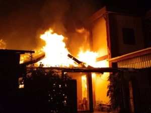 Tiga Rumah Terbakar di Jl Wekasa Sorowako Luwu Timur, Satu Lansia Jadi Korban