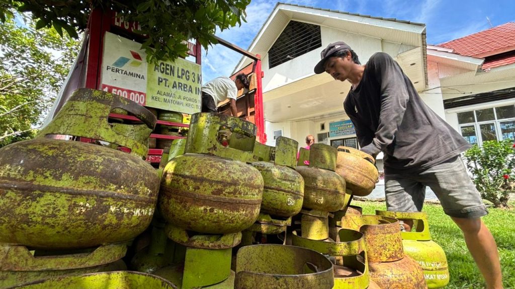 Jaga Harga LPG 3 Kilogram, Dinas Perdagangan Luwu Timur Gelar Pasar Murah Tujuh Kecamatan