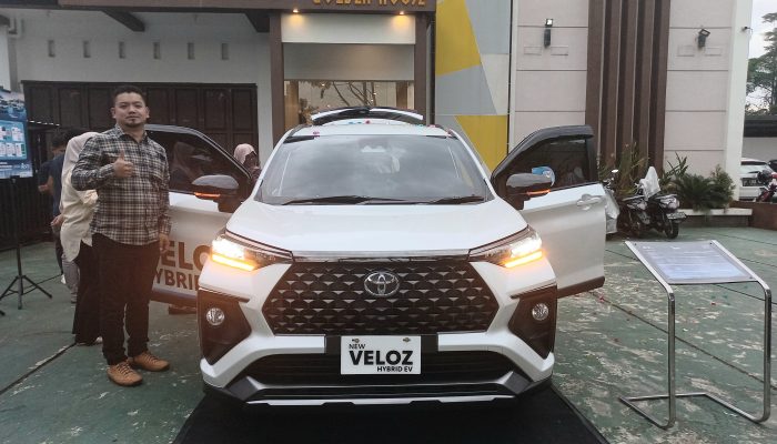Toyota Kalla Malili Launching Veloz Hybrid EV, Mobil Keluarga Irit Bahan Bakar, 1 Liter 28.9 Kilometer