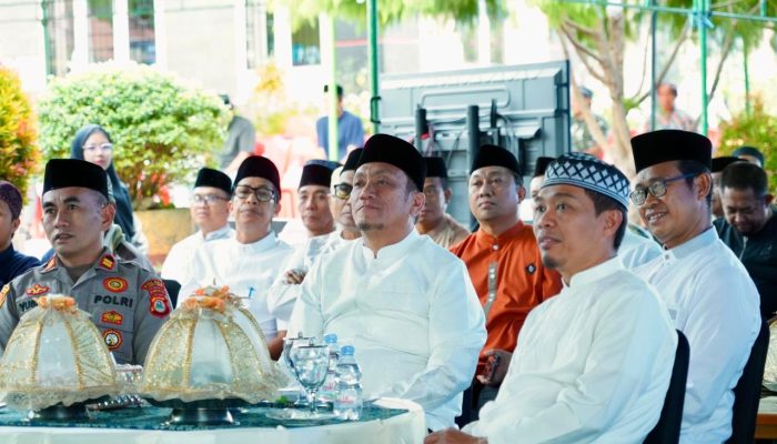 Safari Ramadhan di Towuti, Bupati ‘Warning’ Warga yang Sewakan Kios Pasar