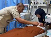 Bupati Besuk Anak yang Tenggelam di Danau Matano