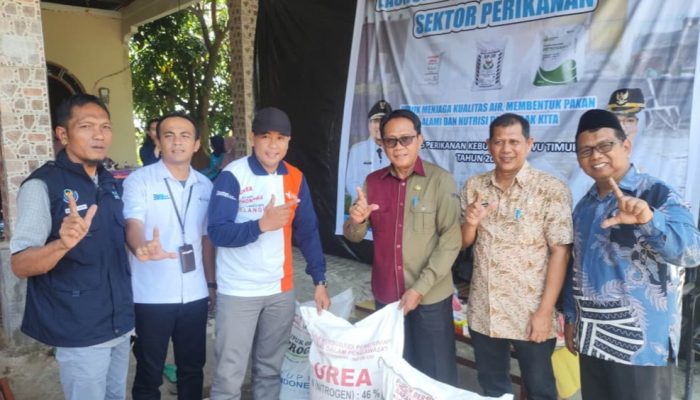 Sekda Luwu Timur Distribusikan Pupuk Subsidi ke Empat Kecamatan Pembudidaya Ikan