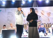 Momen Tabligh Akbar di Sorowako, Bupati Irwan Bachri Syam Tunaikan Janji ke Ibu Tiga Anak