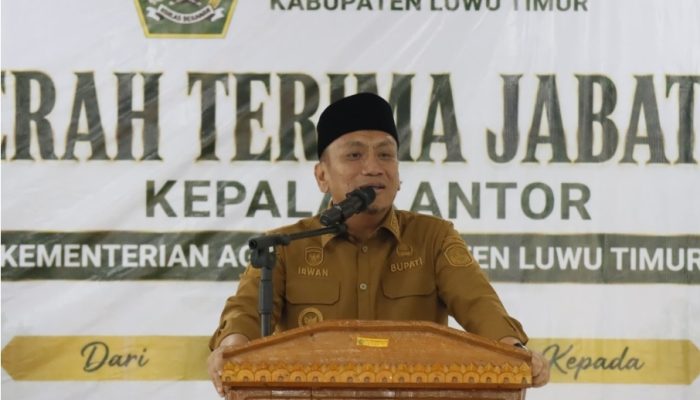 Sertijab Kepala Kemenag Luwu Timur yang Baru, Bupati Irwan: Selamat Mengemban Amanah