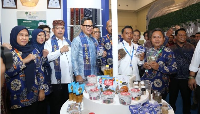 Wamendagri Bima Arya Tertarik dengan Dange Juara Luwu Timur di Apkasi Otonomi Expo 2026