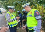 Satlantas Polres Luwu Timur Imbau Pengendara Lengkap Dokumen dan Standar Keselamatan Kendaraan di Jalan Raya