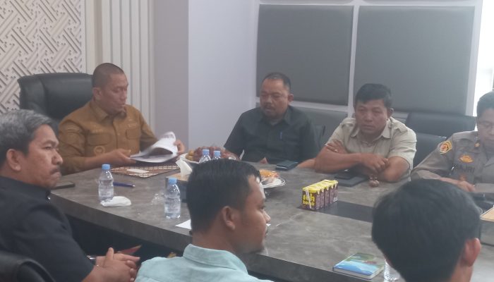 Anggota DPRD Luwu Timur Rapat Bersama Pengelola SPBU, Antrean Hingga Pelangsir Dibahas