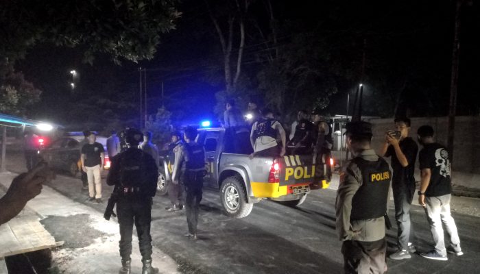 Cegah Bentrok Susulan di Wotu, Brimob Baebunta dan Polres Luwu Timur Gelar Patroli