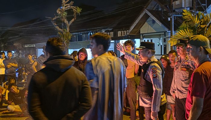 Bentrok Pecah di Wotu, Saling Kejar, Batu Terbang, Warga: Jualanku Kasian