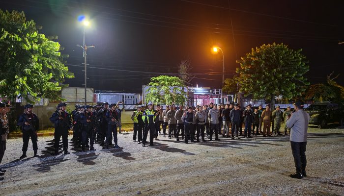 Cegah Bentrok Susulan Antar Kelompok di Wotu, Kapolres Luwu Timur Patroli Bersama Brimob